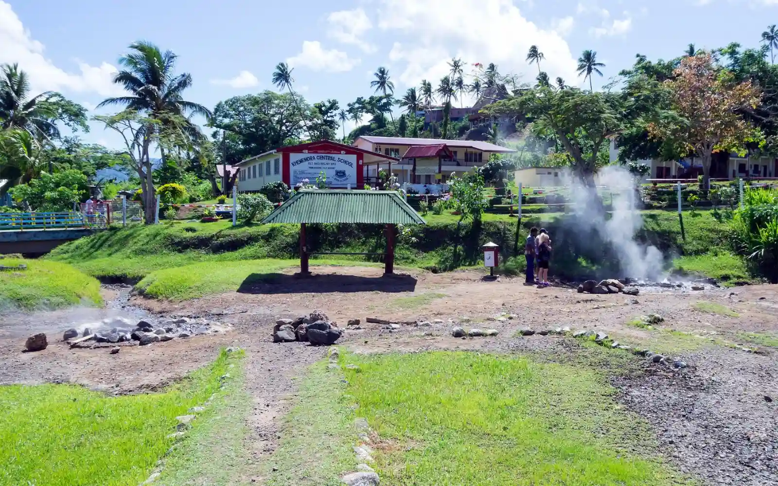 Visit the Savusavu Hot Springs image