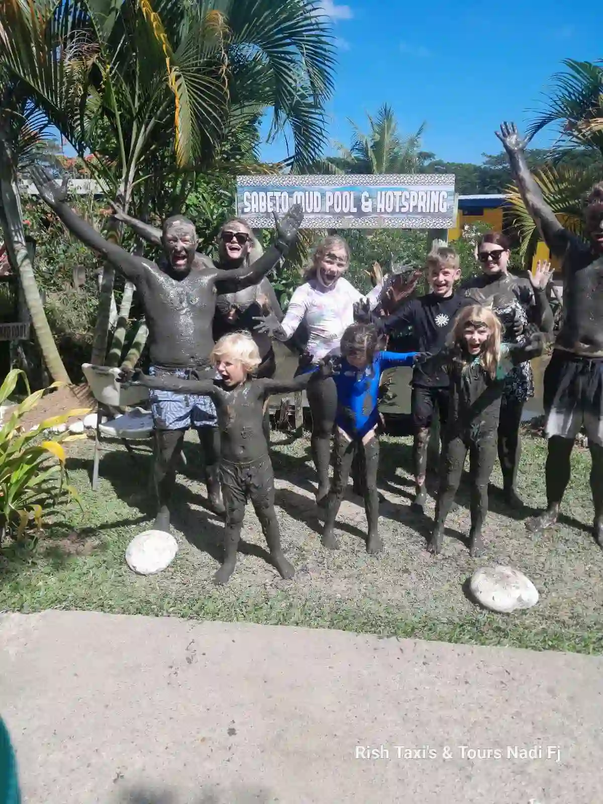 Rish Taxis & Tours Nadi Fj 4