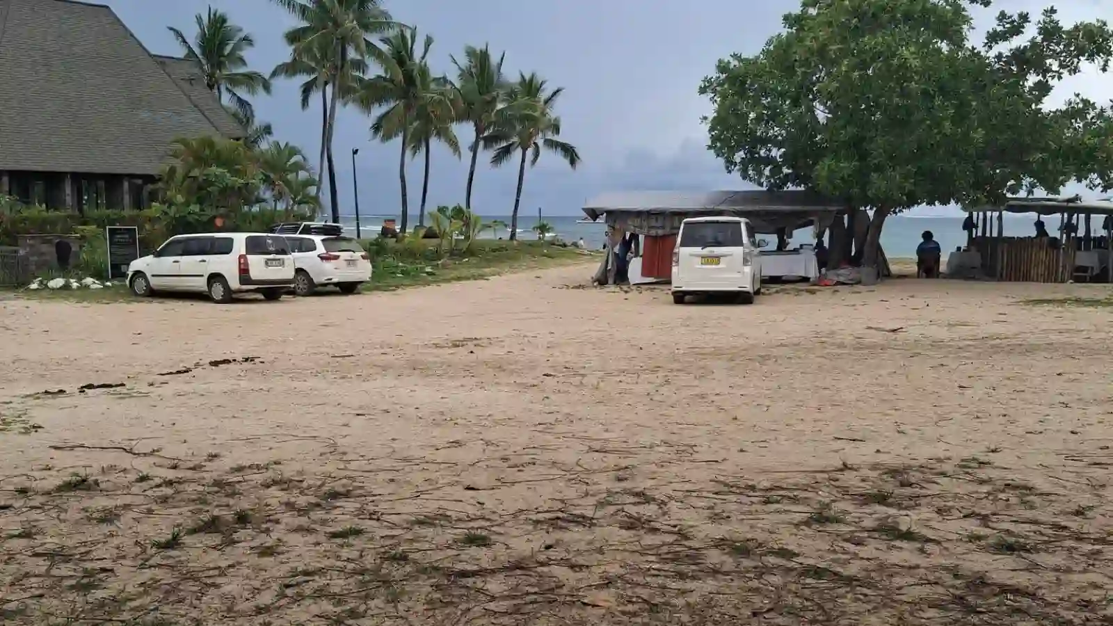 Locally Owned Airport Transfers & Tours in Nadi, Fiji 1