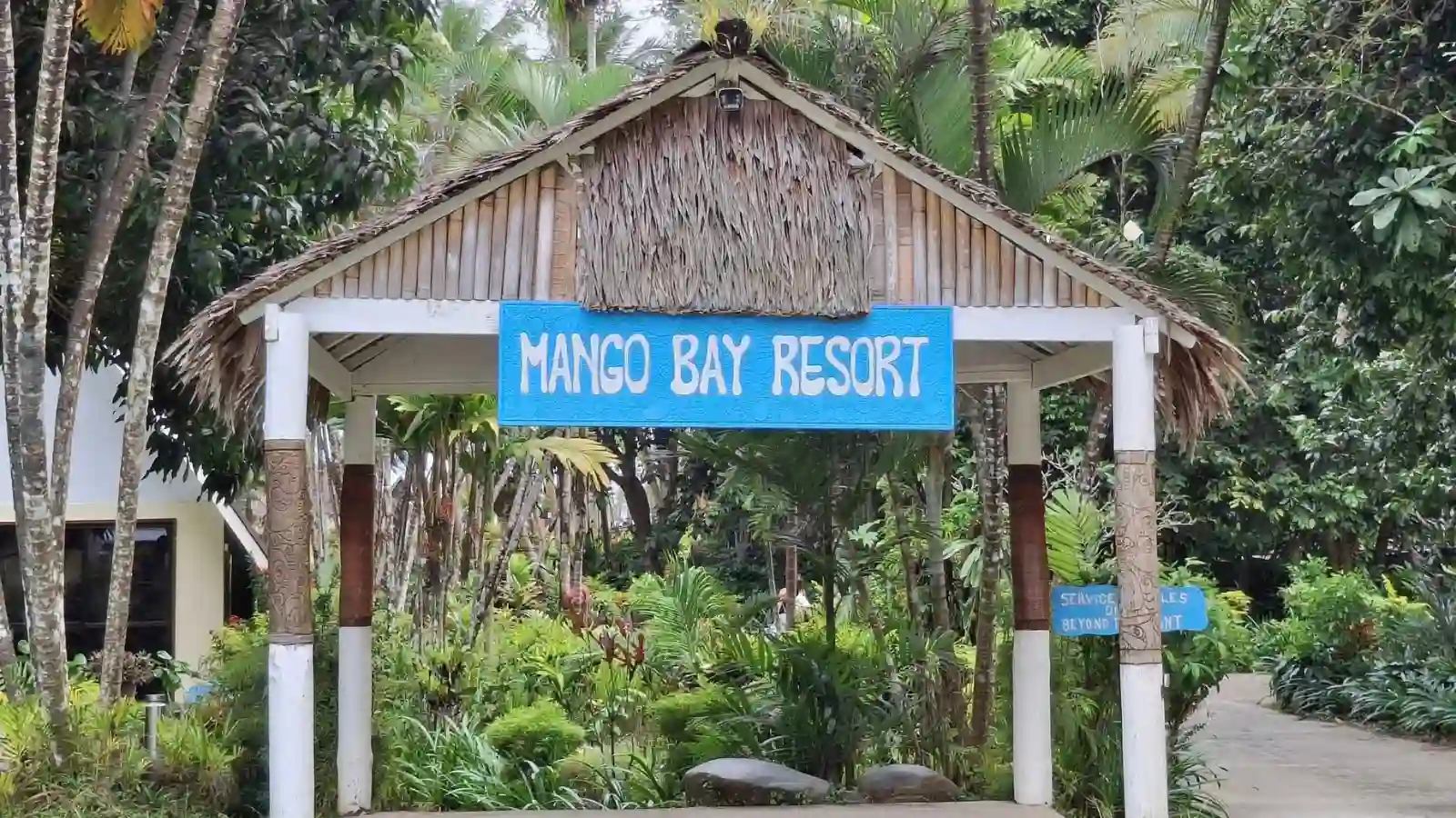 Locally Owned Airport Transfers & Tours in Nadi, Fiji 4