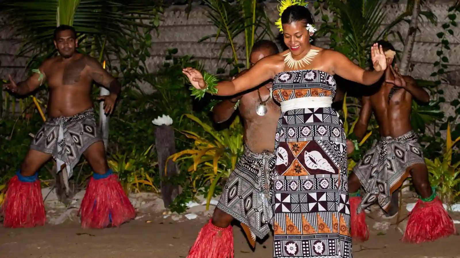 Robinson Crusoe Island Cultural Day & Night Tours (Fiji)