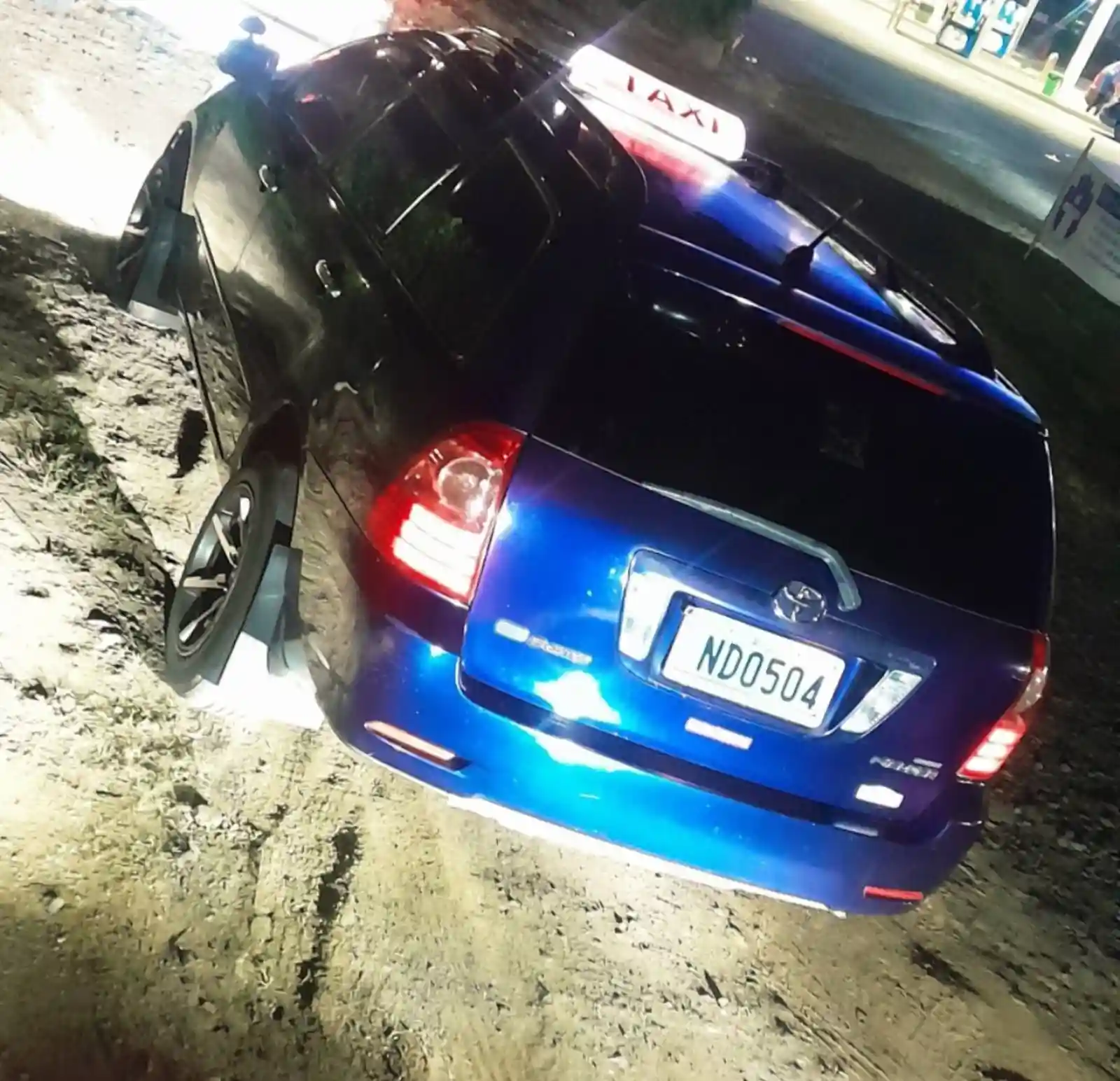 Island Destination Transfers – Airport Taxis & Tours in Nadi, Fiji 2