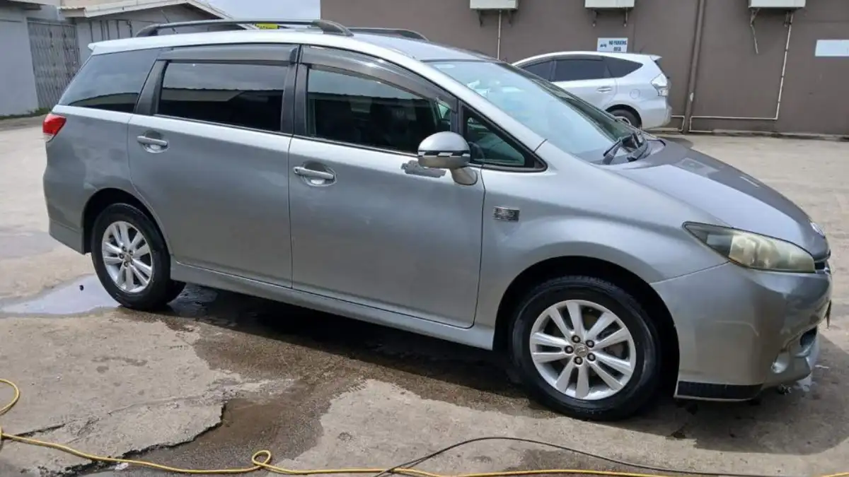 Affordable Car Rental in Nadi Fiji from $70 per day 3